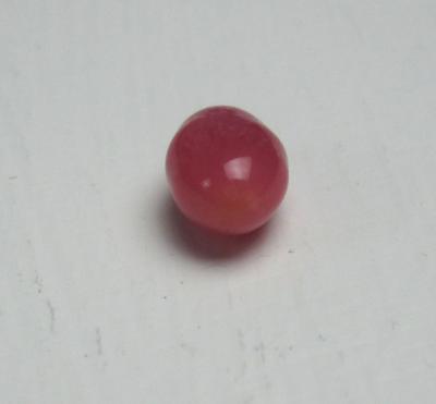 Conch Pearl 1 carat Dark Pink Oval 7mm
