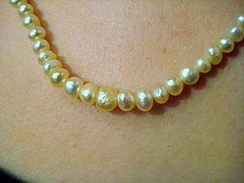 natural pearl necklace