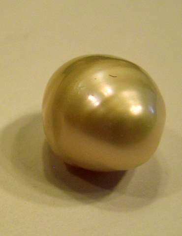 10.65 carat USA natural freshwater pearl